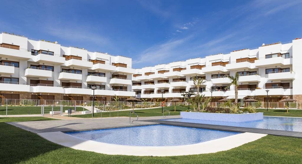 Terrazas De Campoamor By Mar Holidays Orihuela Ngoại thất bức ảnh